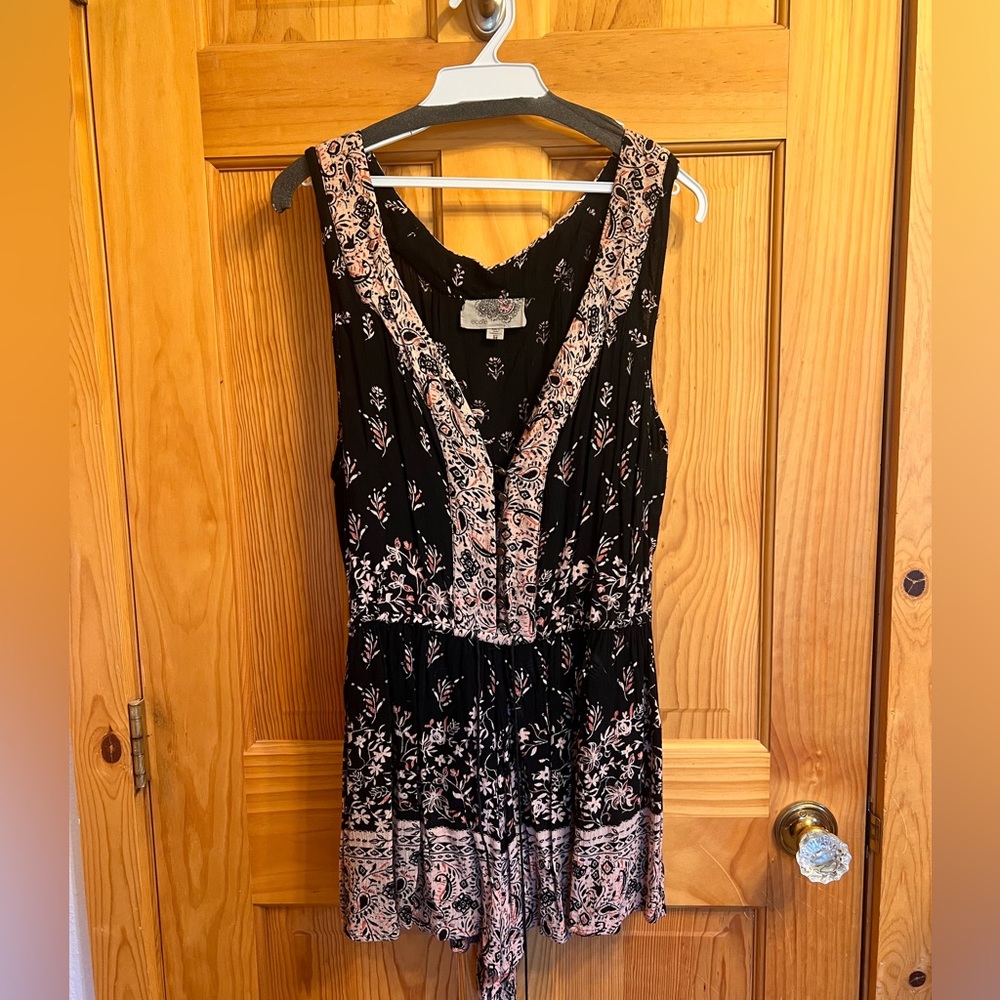 Ecote, Urban Outfitters size M romper